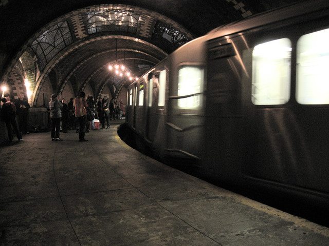 뉴욕의 버려진 지하철역 투어 올봄 재개